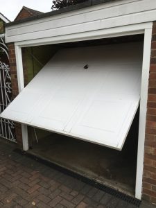GARAGE DOOR REPAIRS ESSEX & EAST ANGLIA