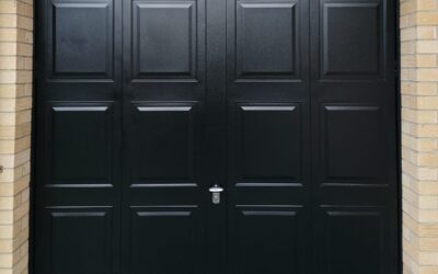 Georgian retractable steel framed garage door